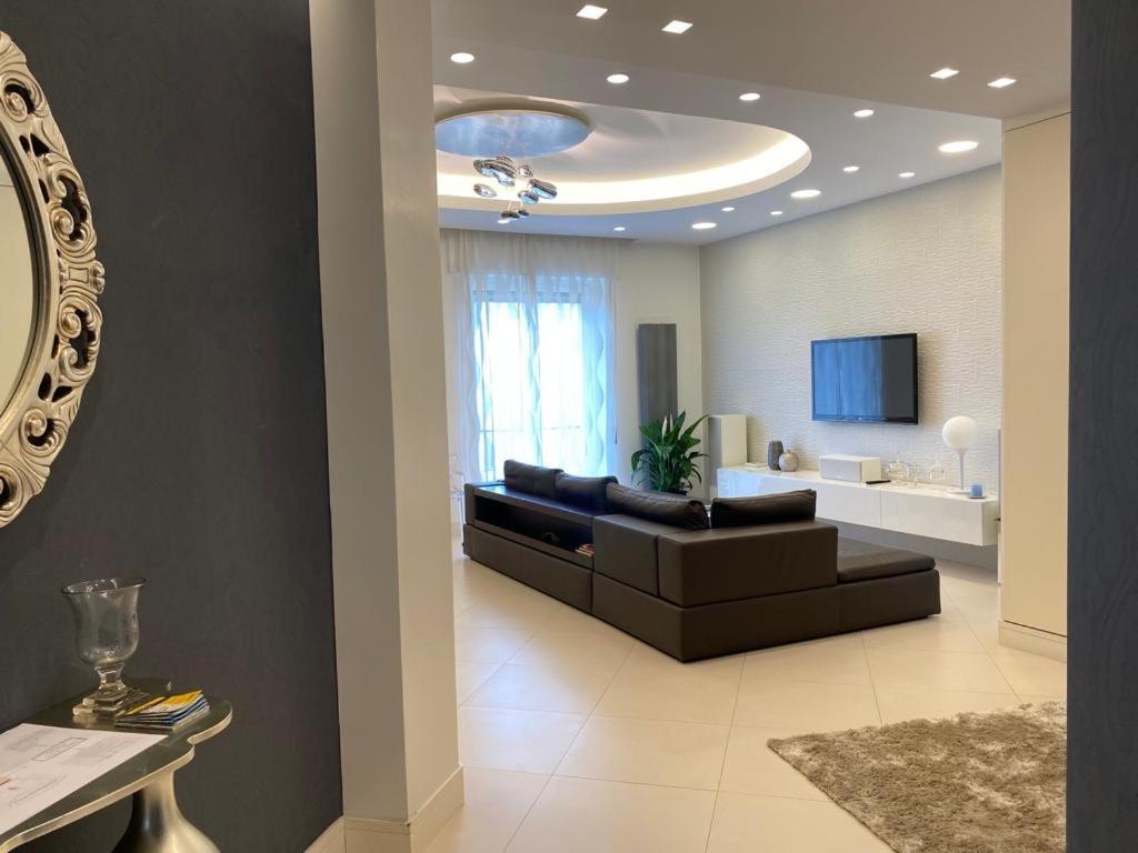 Oliver Luxury Home Naples Extérieur photo